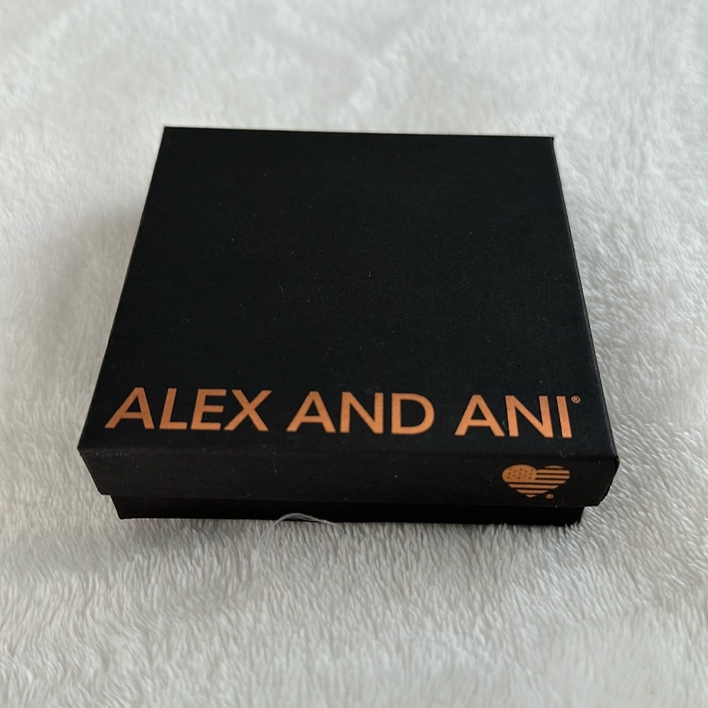 Alex and Ani Aloha Hawaii Bracelet - Picture 5 of 6